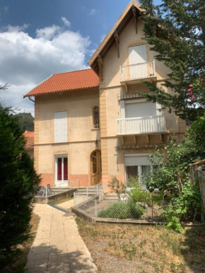 Joli studio dans maison de maître
